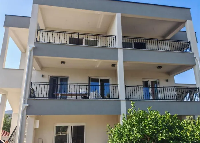 Rogoznica's Hidden Gem * Rogoznica (Sibenik-Knin)