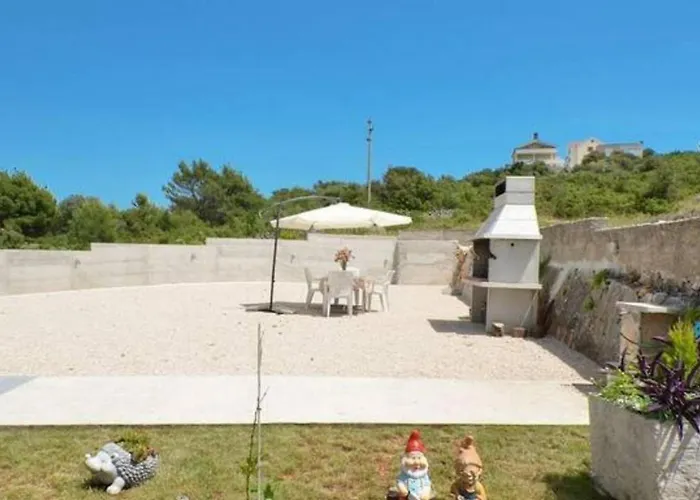 Rogoznica's Hidden Gem * Rogoznica (Sibenik-Knin)