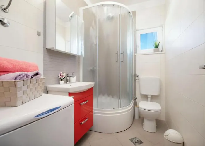 Rogoznica's Hidden Gem * Rogoznica (Sibenik-Knin)