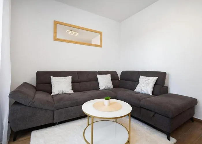 Rogoznica's Hidden Gem Apartman Rogoznica